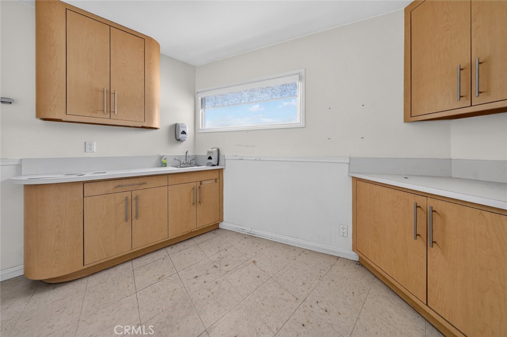 1411 W Olive Avenue D Property Photo 26