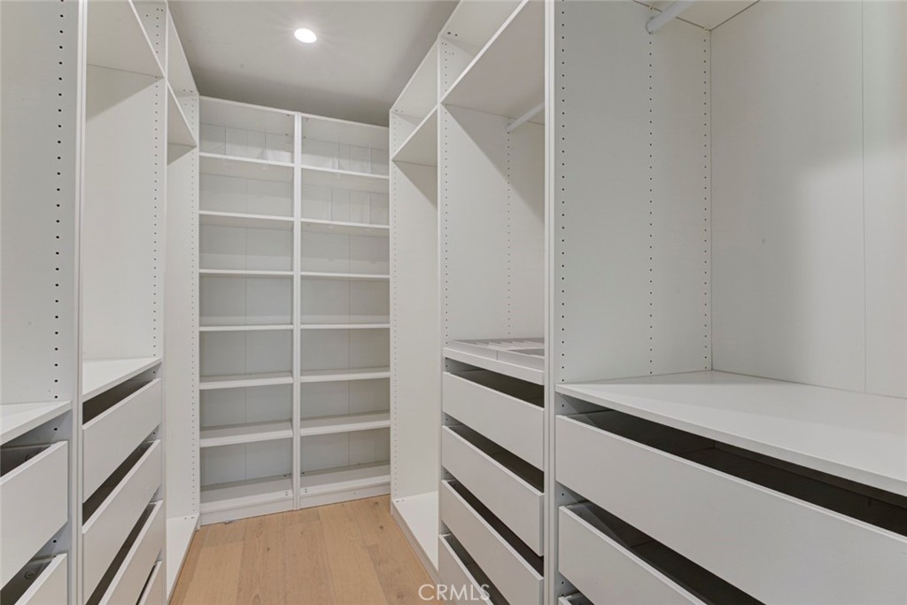 1553 Western Property Photo 14