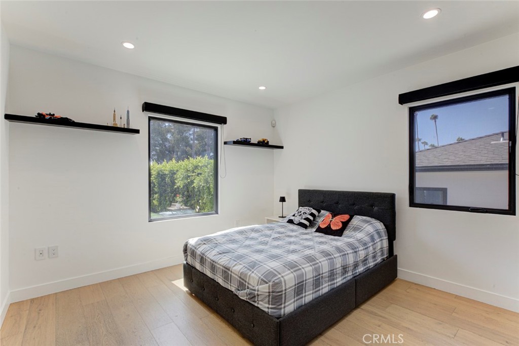 1553 Western Property Photo 15