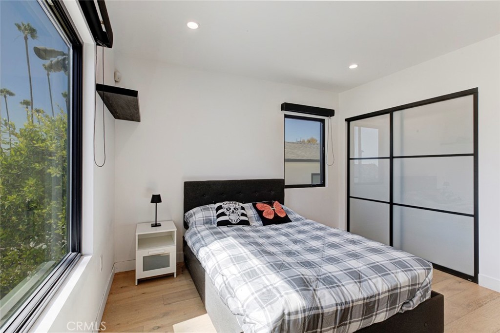 1553 Western Property Photo 16