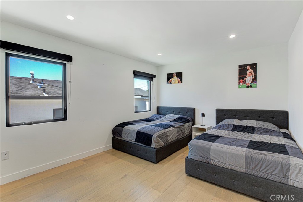 1553 Western Property Photo 18