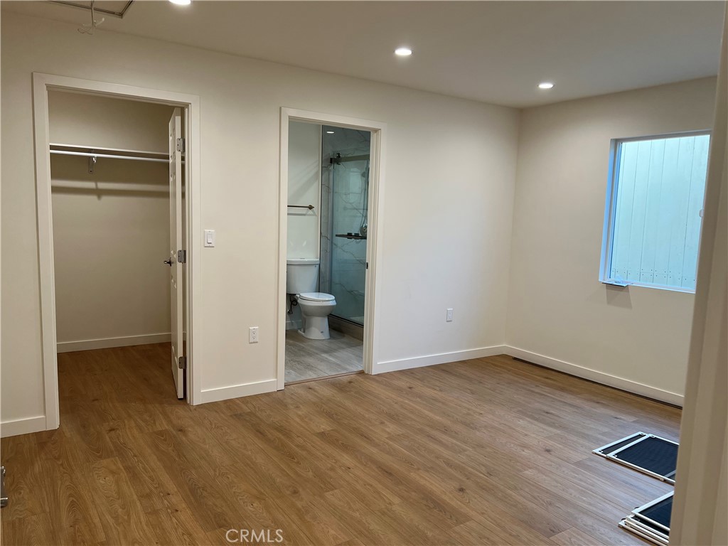 11613 Eldridge Avenue Property Photo 5