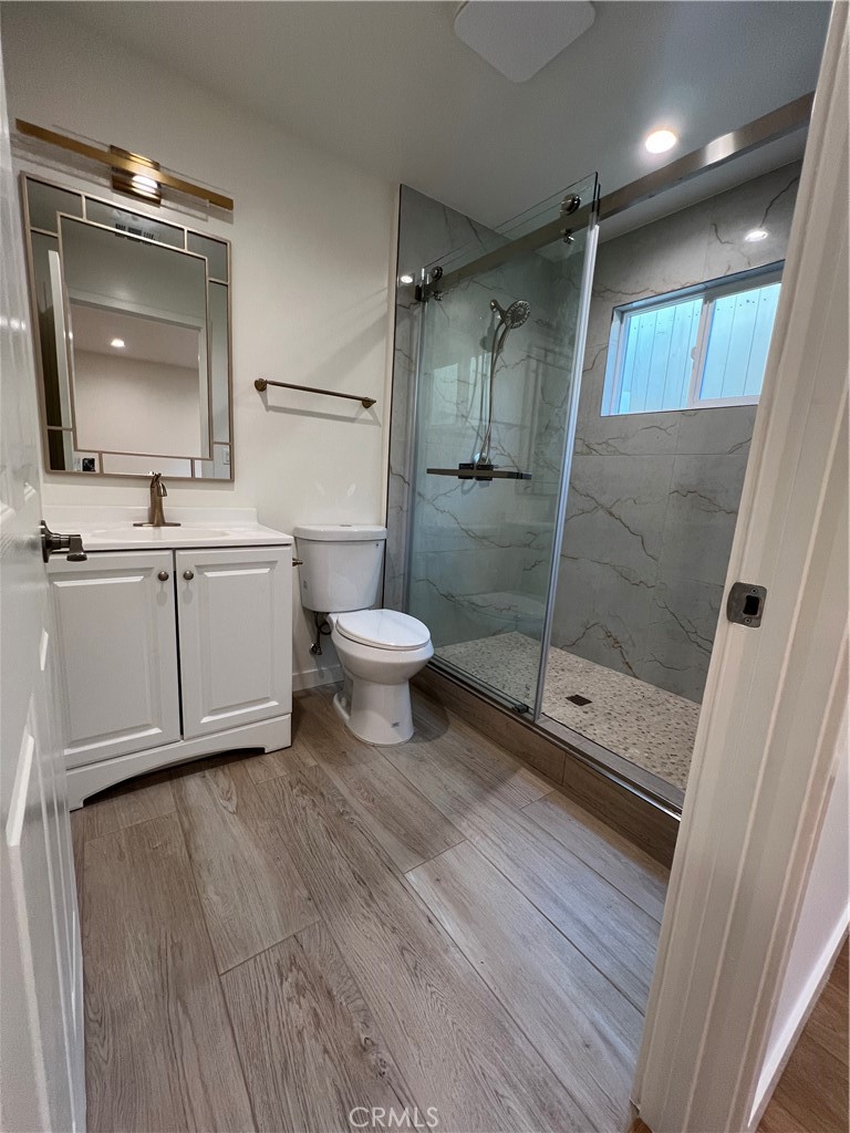11613 Eldridge Avenue Property Photo 6