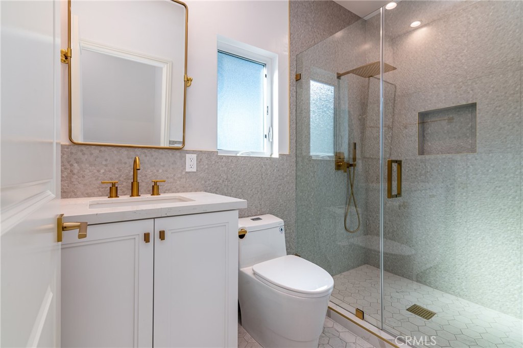 3011 Frances Avenue Property Photo 37
