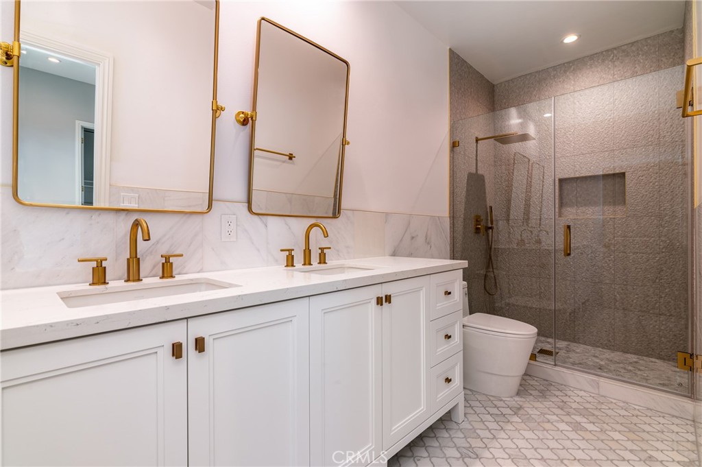 3011 Frances Avenue Property Photo 42