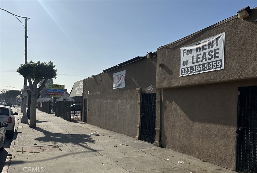 603 S Long Beach Boulevard Property Photo 4