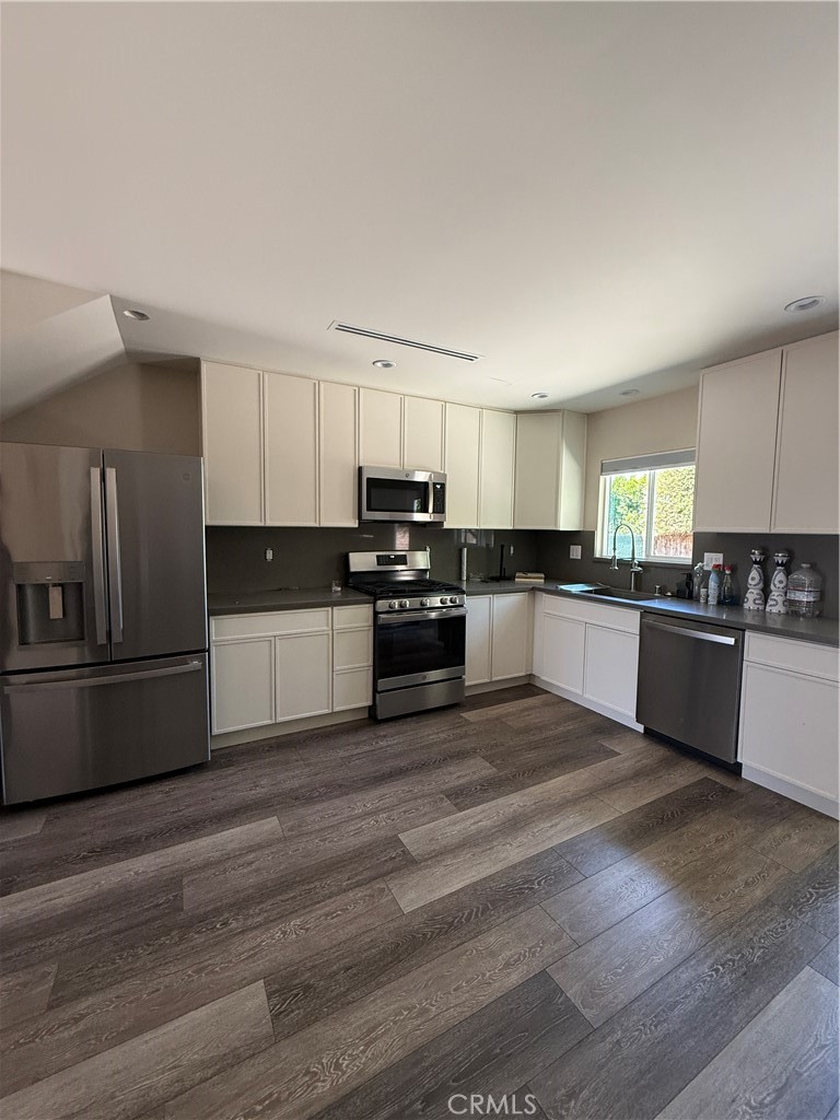 7923 Bellaire Property Photo 5