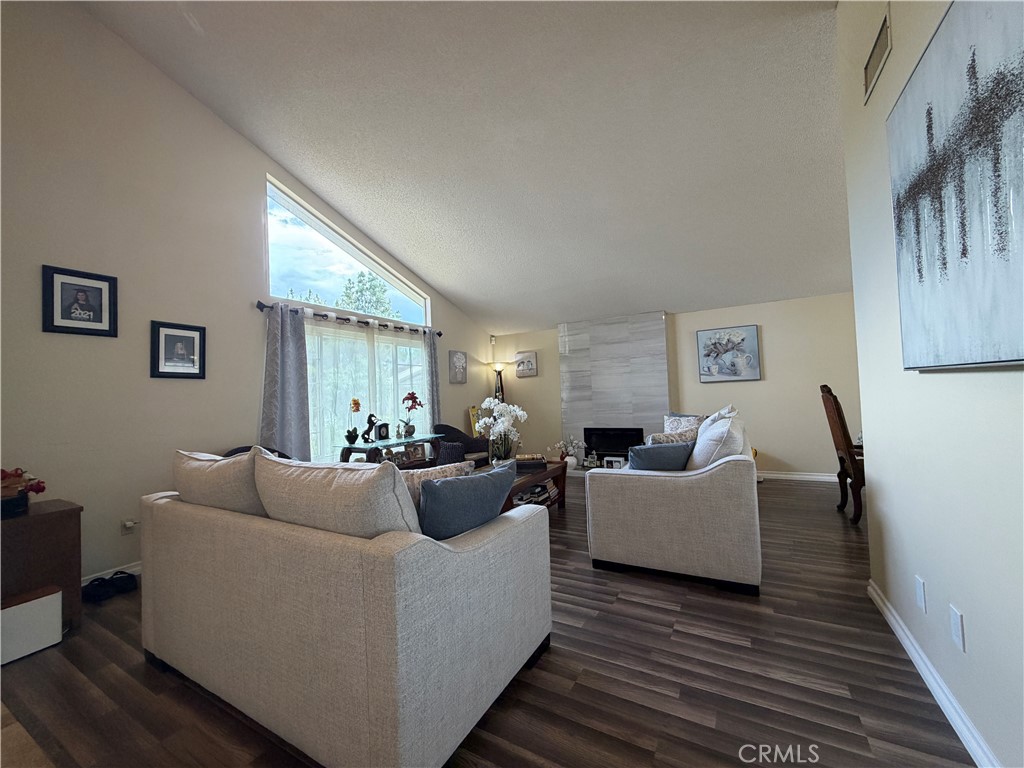 18036 Horace Property Photo 4