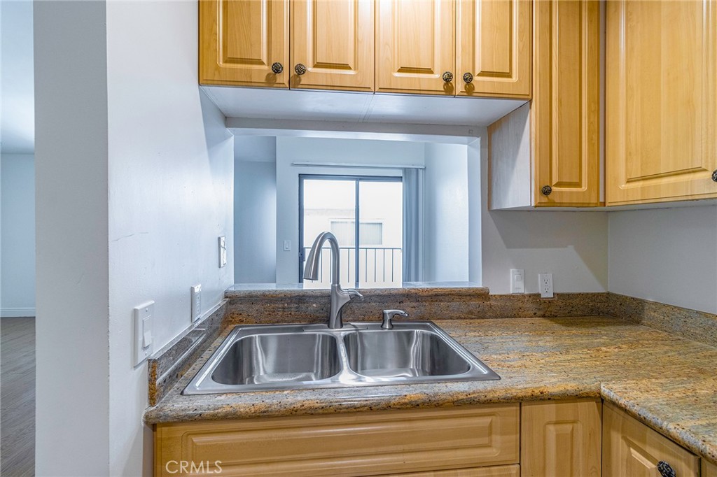 396 W Dryden Street 203 Property Photo 7