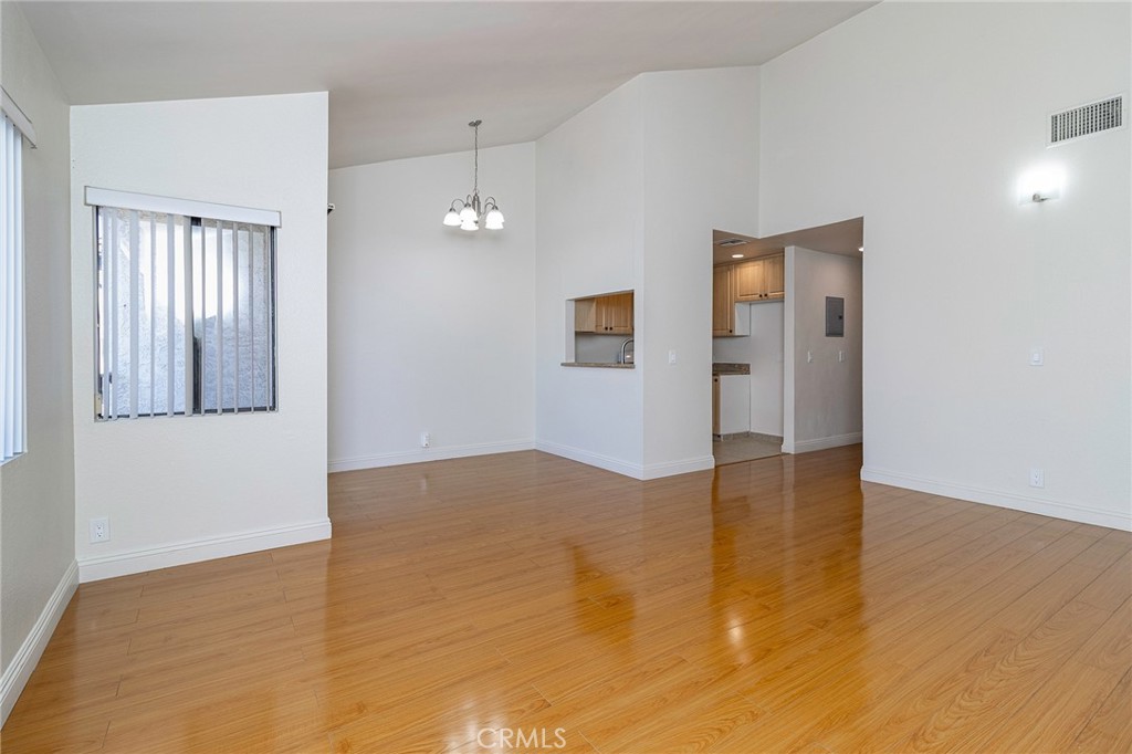 396 W Dryden Street 203 Property Photo 9