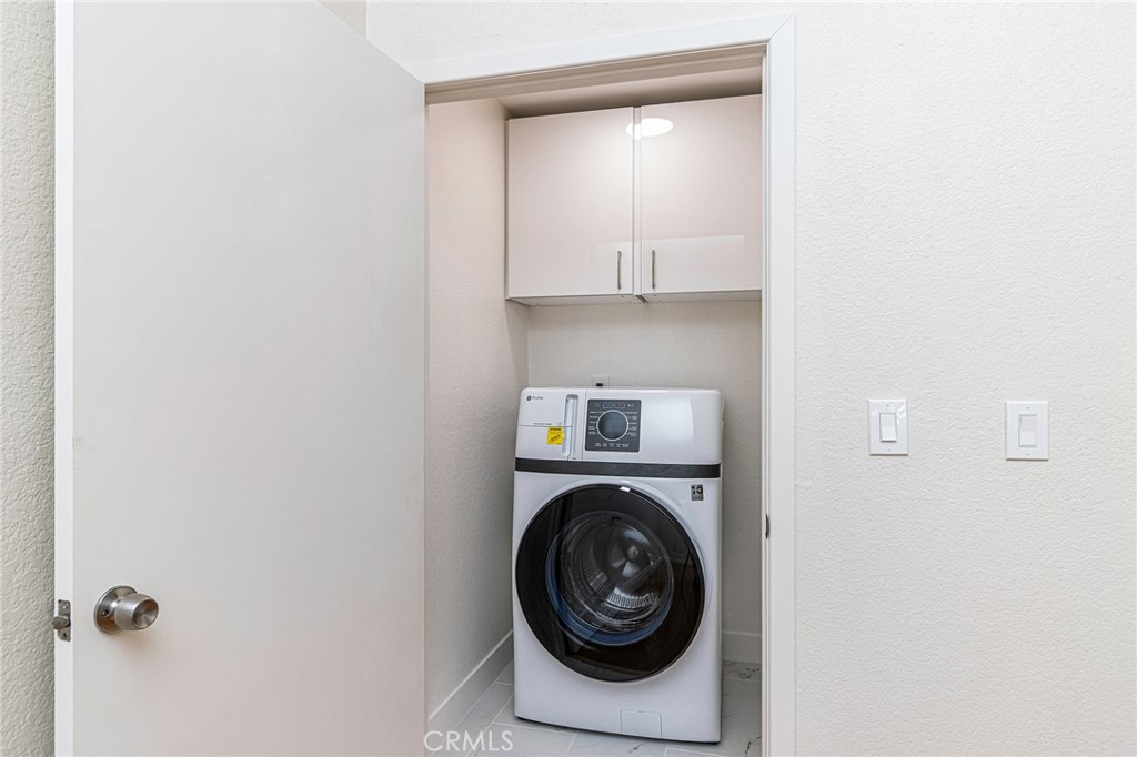 396 W Dryden Street 203 Property Photo 10