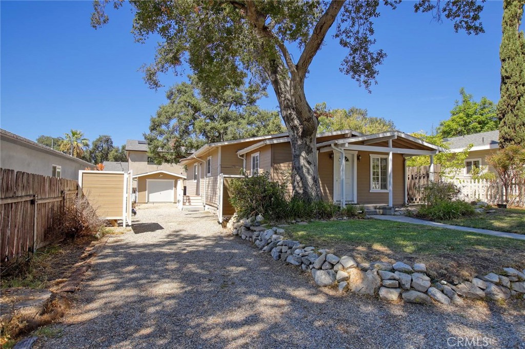 9819 Haines Canyon Property Photo 3