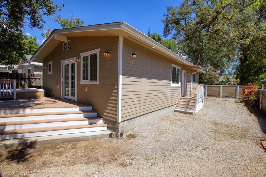 9819 Haines Canyon Property Photo 29