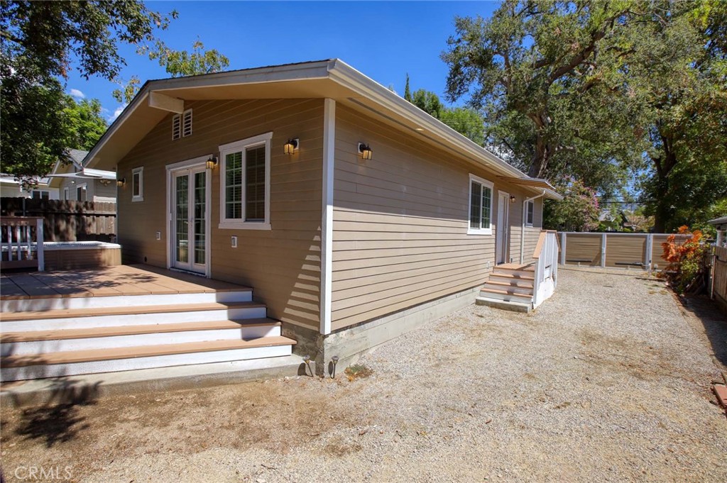 9819 Haines Canyon Property Photo 29