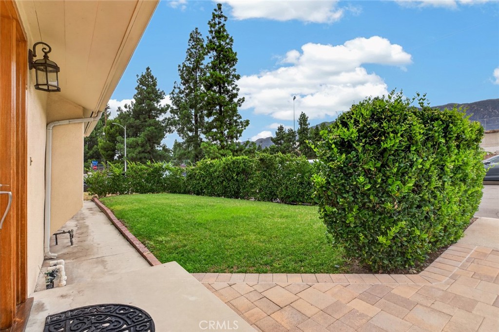 2948 Mayfield Property Photo 4