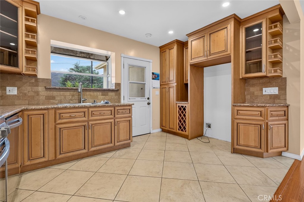 2948 Mayfield Property Photo 17
