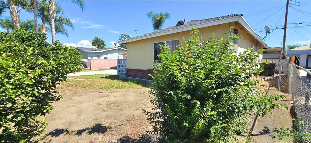 2370 Marquette Avenue Property Photo 5