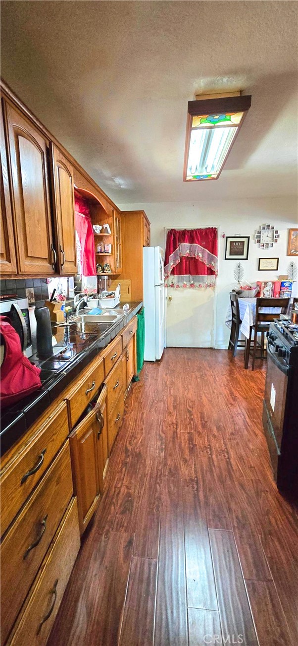 2370 Marquette Avenue Property Photo 10