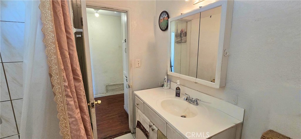 2370 Marquette Avenue Property Photo 18