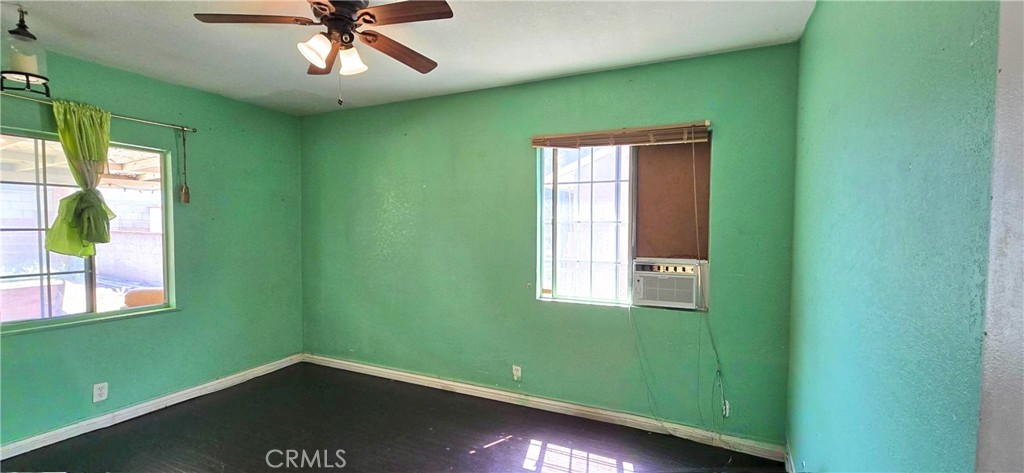 2370 Marquette Avenue Property Photo 21