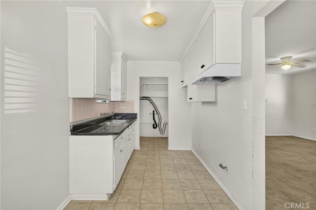 113 E 214th Property Photo 7