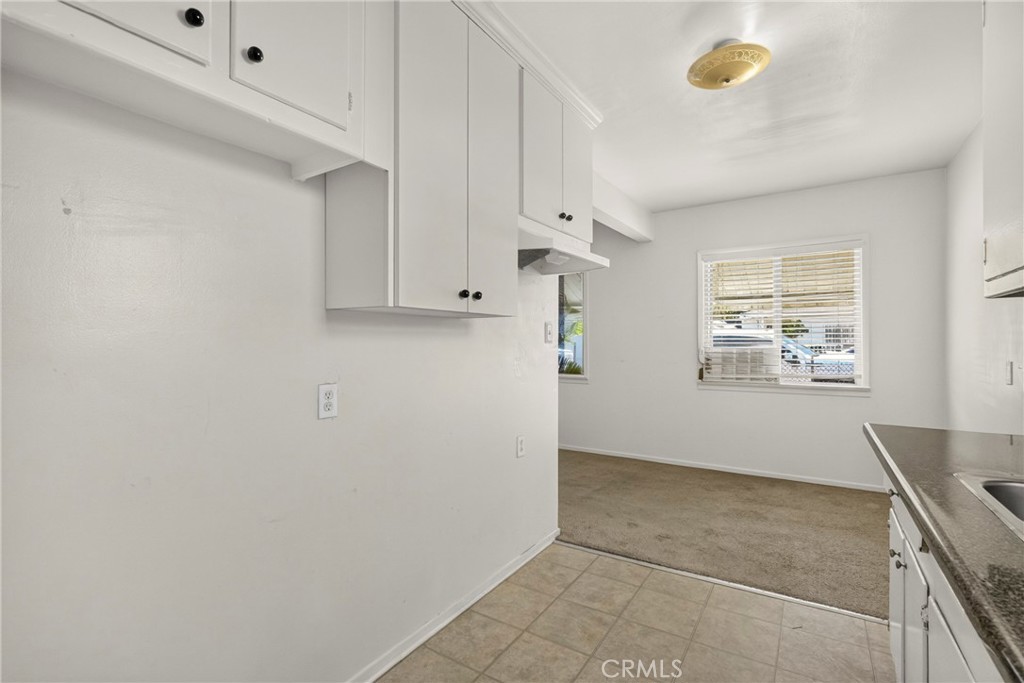 113 E 214th Property Photo 10
