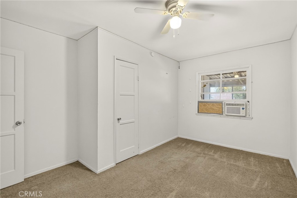 113 E 214th Property Photo 12