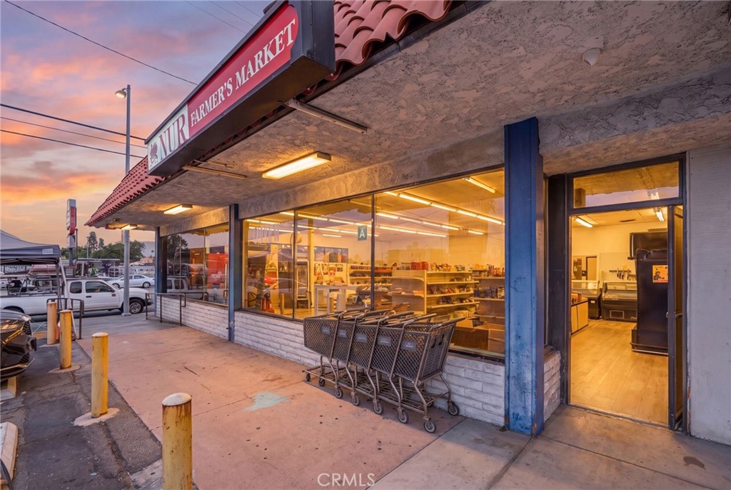 6744 Lankershim Boulevard Property Photo 1