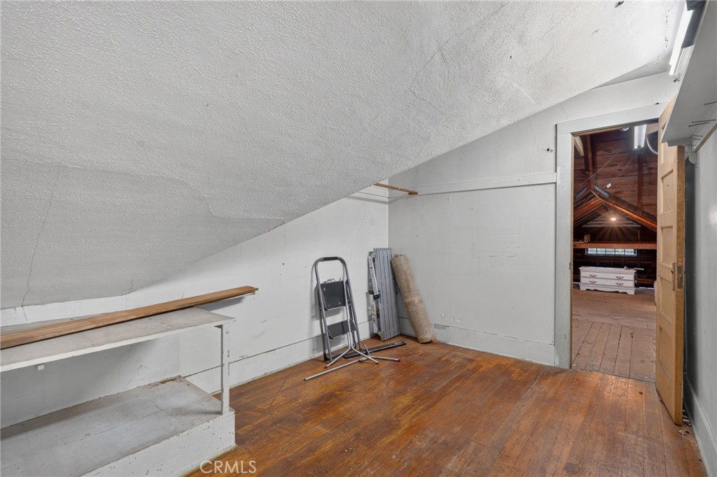 119 S Adams Property Photo 27