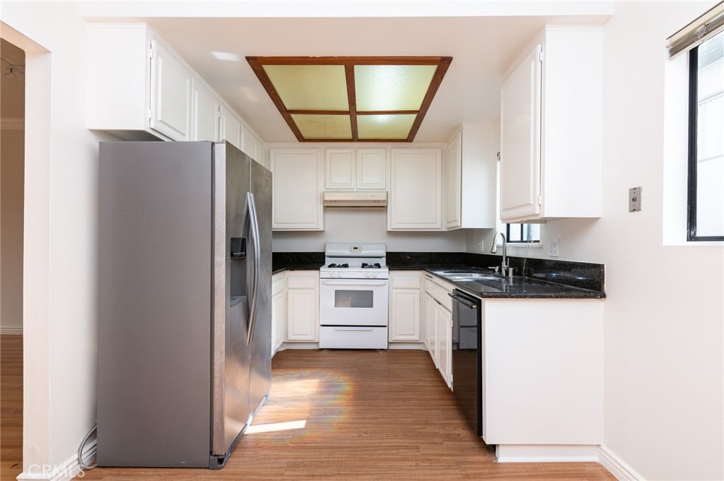14450 Benefit Street 2 Property Photo 10