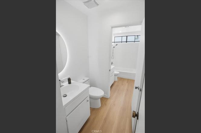 10566 Sunland Boulevard 7 Property Photo 10