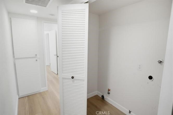 10566 Sunland Boulevard 7 Property Photo 12