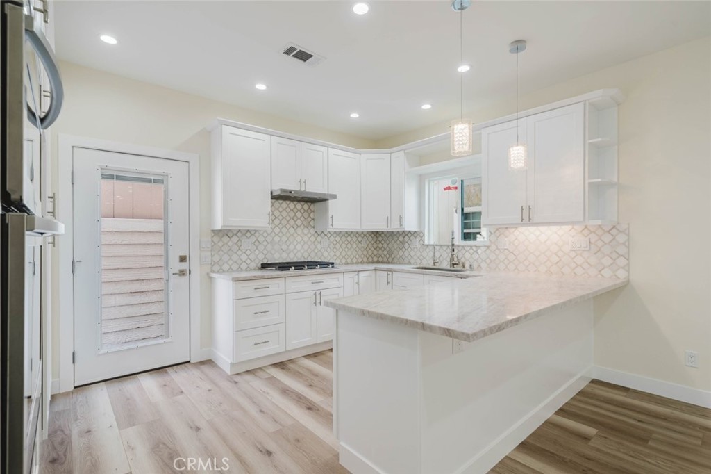 10405 N Ruffner Avenue Property Photo 11