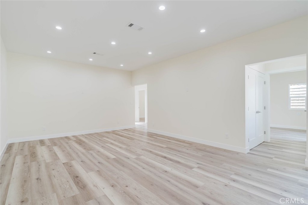 10405 N Ruffner Avenue Property Photo 19