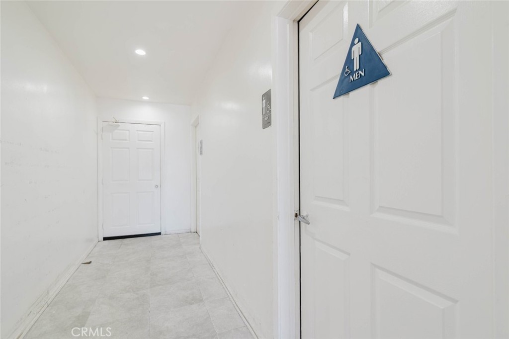 3243 San Fernando Road Property Photo 15