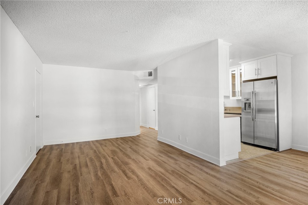 1142 Stanley Avenue 1 Property Photo 4