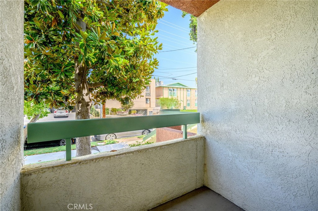 1142 Stanley Avenue 1 Property Photo 7