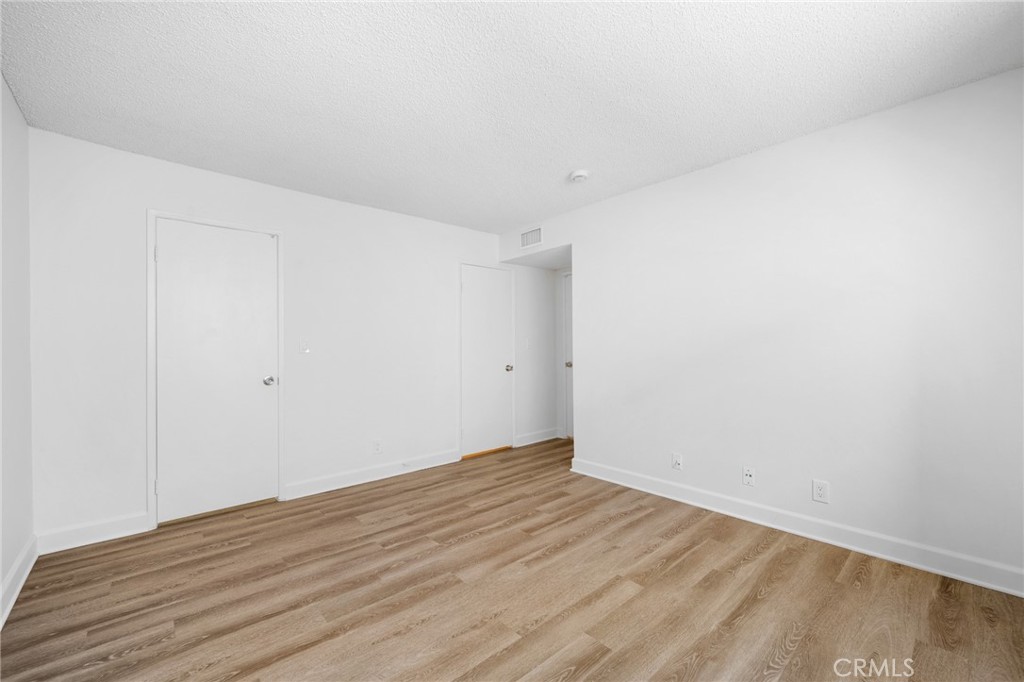 1142 Stanley Avenue 1 Property Photo 14
