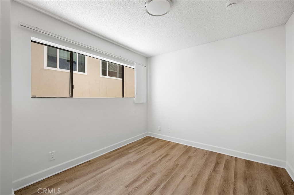 1142 Stanley Avenue 1 Property Photo 18