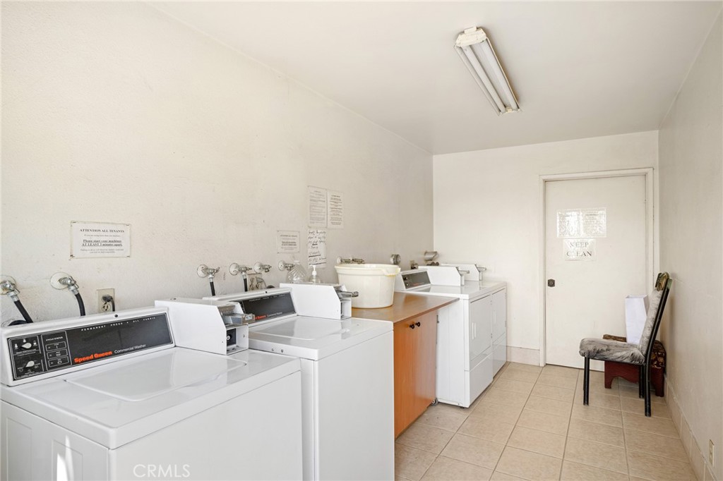 1142 Stanley Avenue 1 Property Photo 22