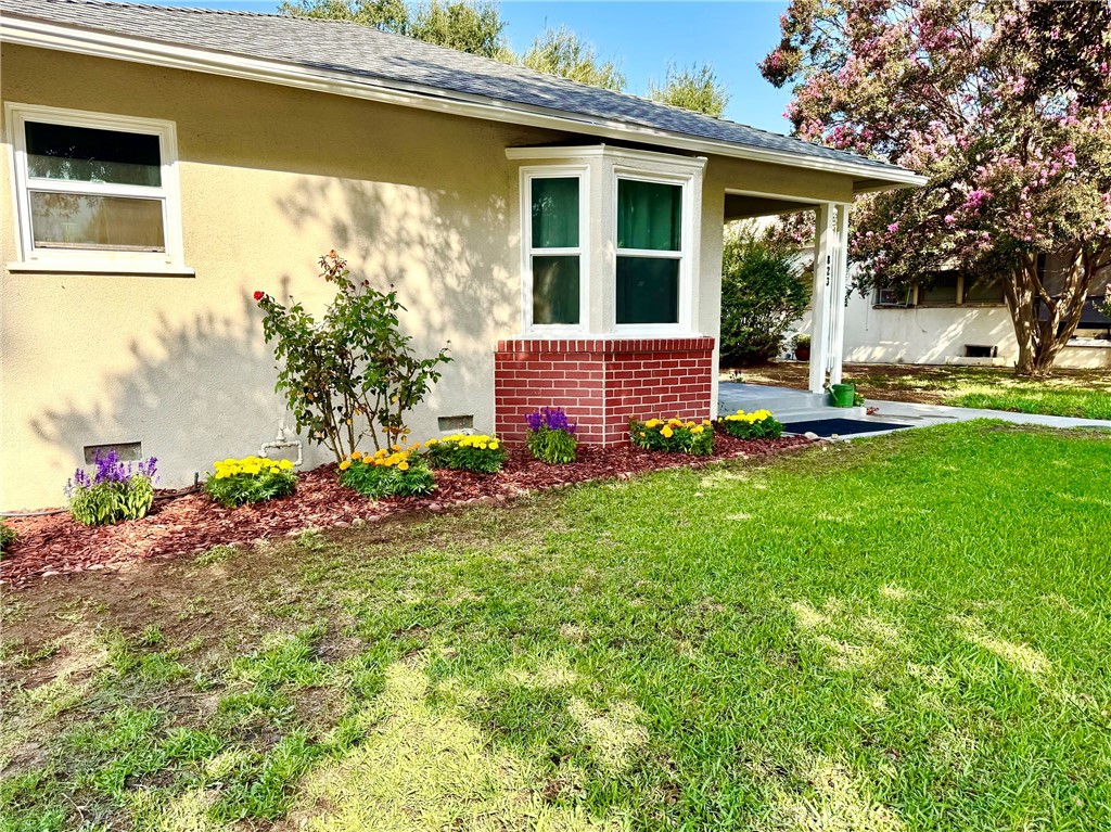 823 N Santa Anita Property Photo 8