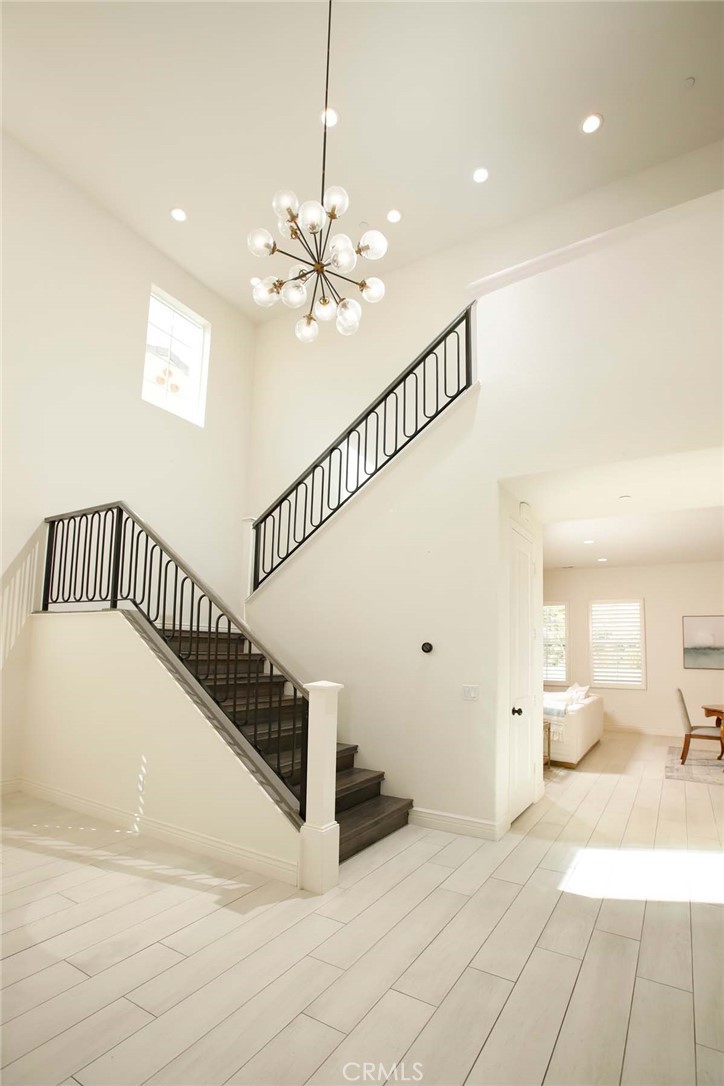 20523 Stella Place Property Photo 4