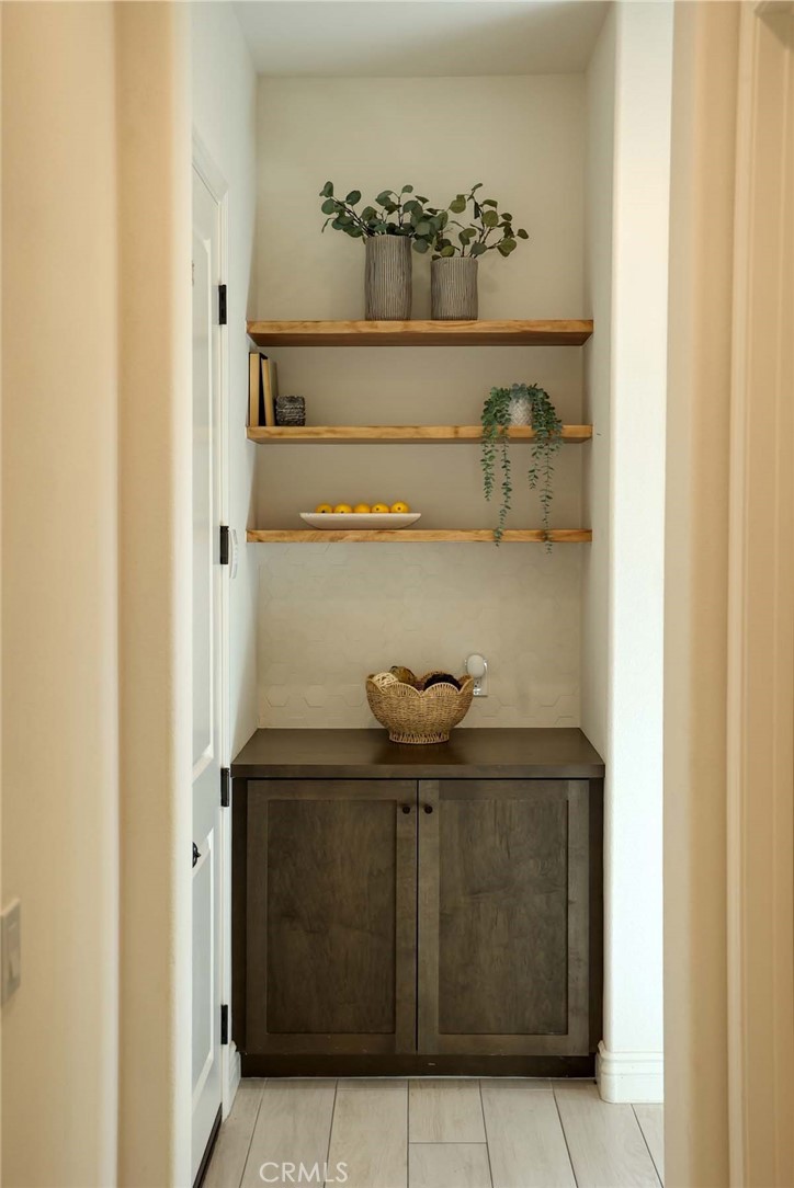 20523 Stella Place Property Photo 10