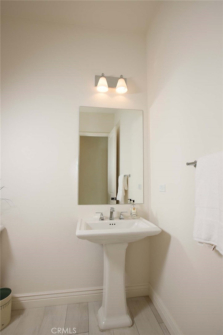 20523 Stella Place Property Photo 11