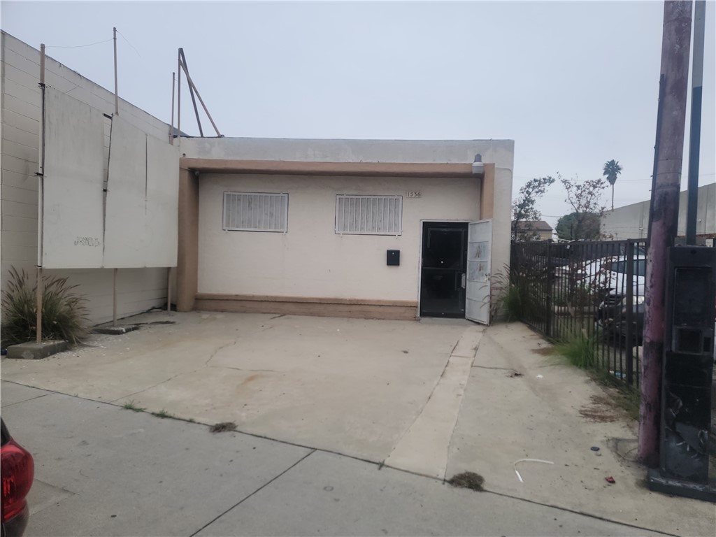 1536 W Olympic Property Photo 1