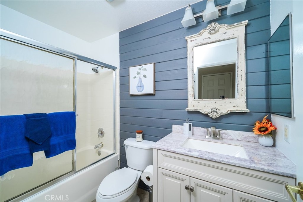 78910 Zenith Way Property Photo 14