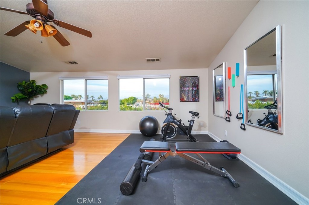 78910 Zenith Way Property Photo 15