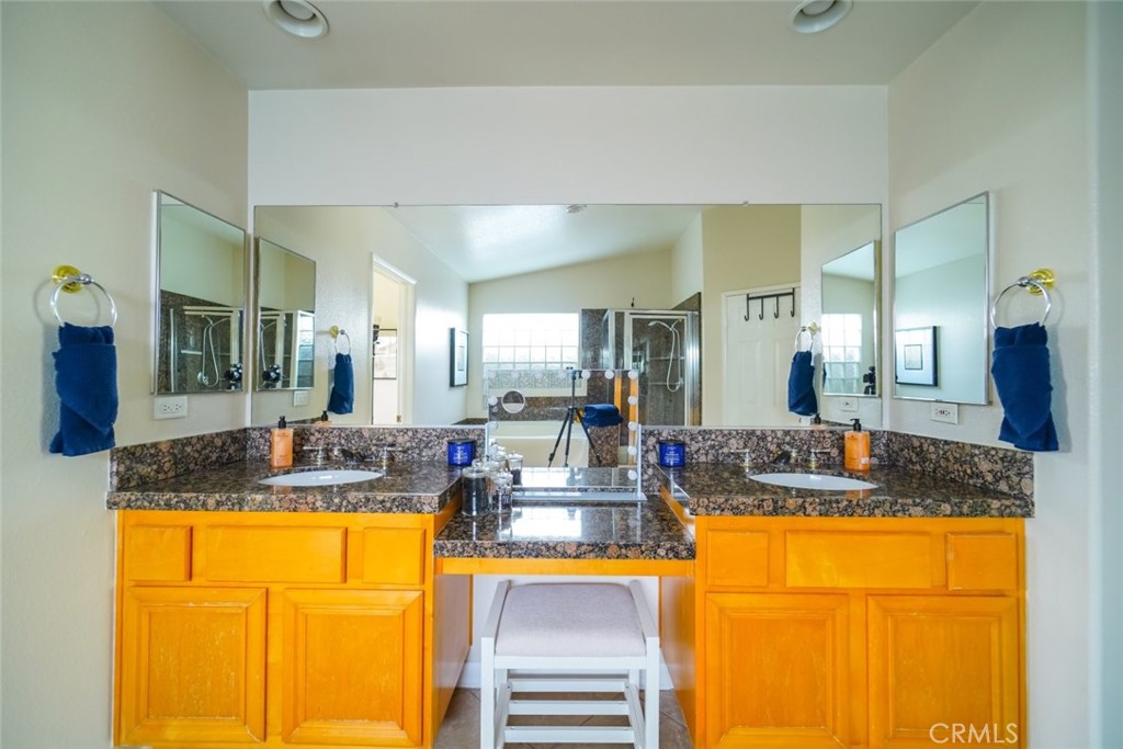 78910 Zenith Way Property Photo 22
