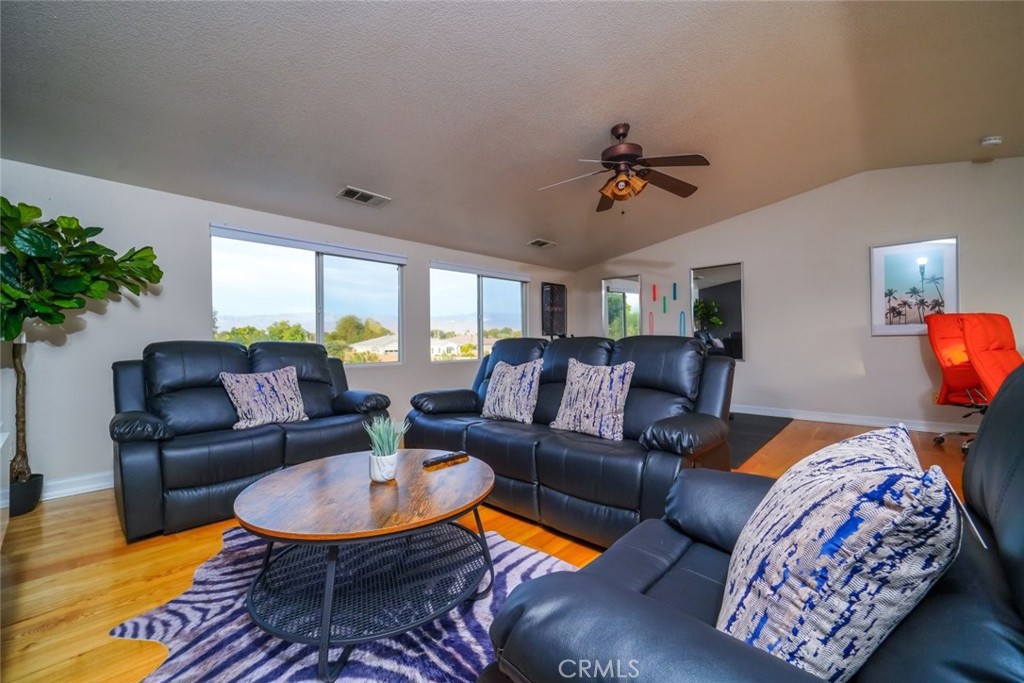 78910 Zenith Way Property Photo 44