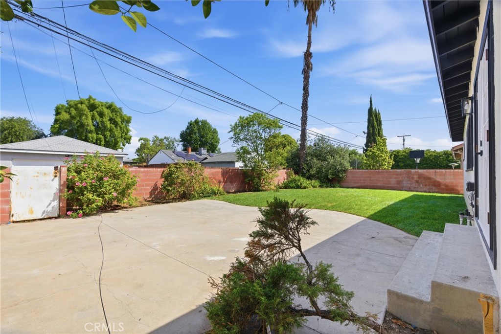 19649 Friar Street Property Photo 2